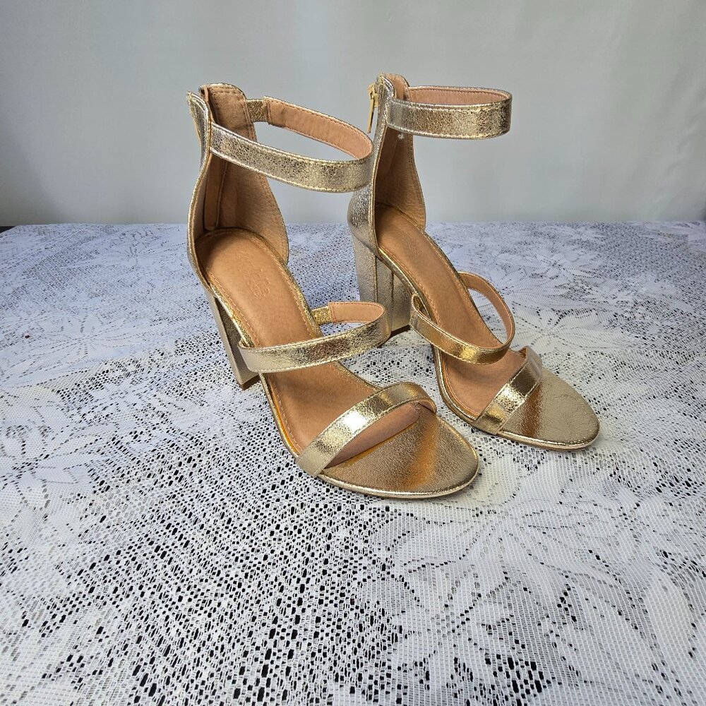 NWOT Charlotte Russe Metallic Gold Strappy Heels, Size 8
